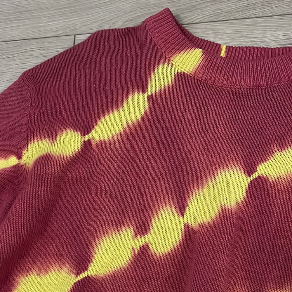 sweater - Picture 2 of 2